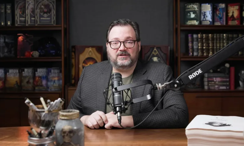 Brandon Sanderson Officially Announces Surprise Re-Release