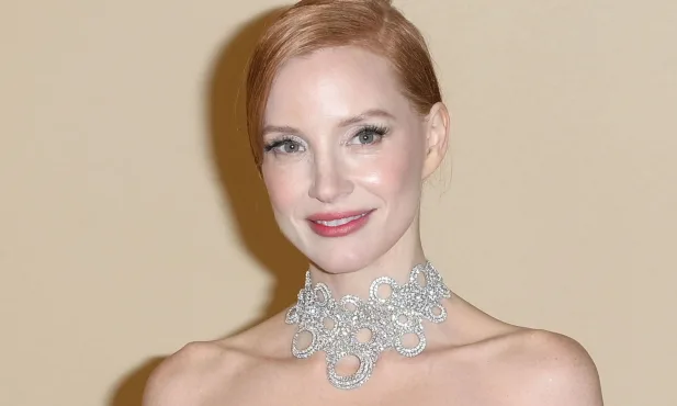 O novo pesadelo materno de Jessica Chastain está oficialmente aqui no primeiro trailer horrível